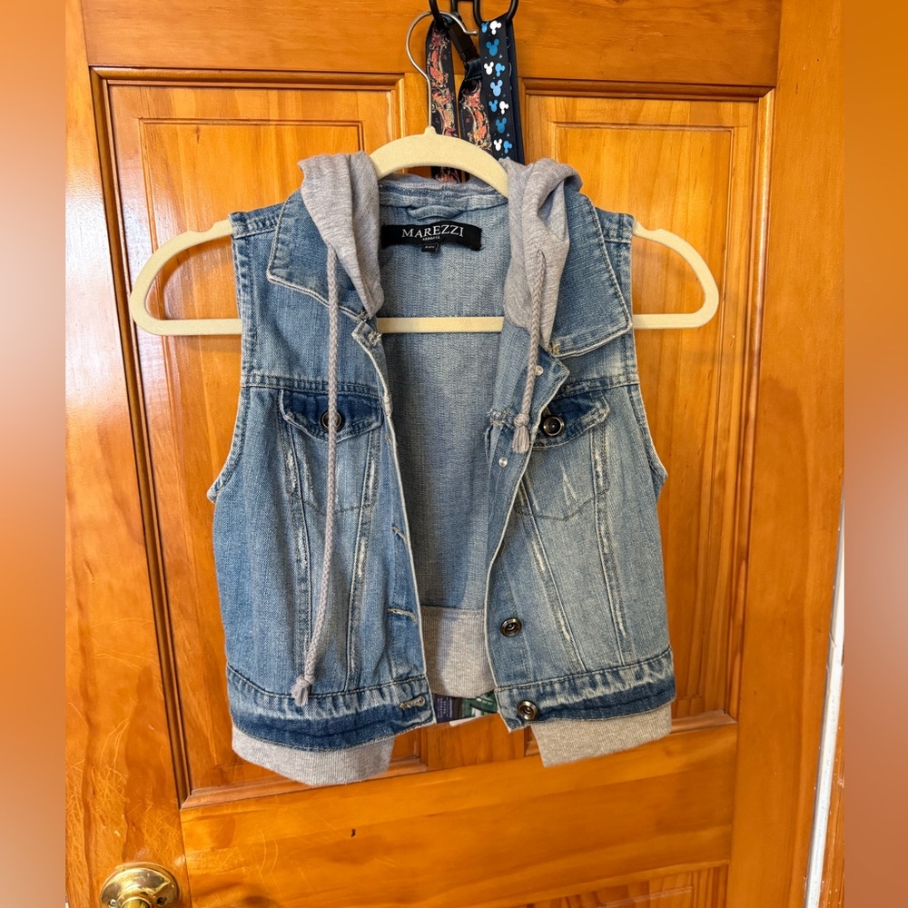 Women’s Sleeveless Jean Jacket Marezzi Size Small